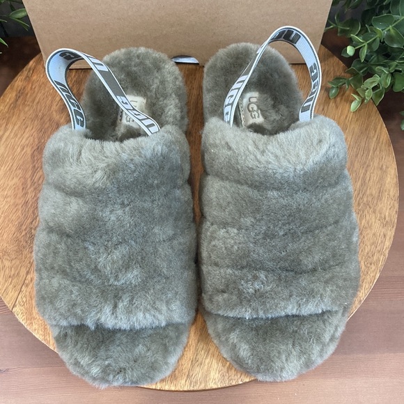 UGG Women's Fluff Yeah Slide Sandals Sheepskin Slingback Slippers - Picture 7 of 9